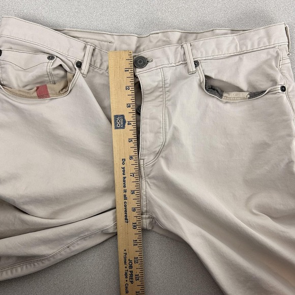 Burberry Brit Jeans Mens 34x33 Beige Stretch Denim Regular Straight Button Fly - Picture 15 of 16